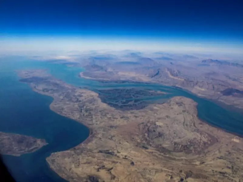 IRGC Warns Strait of Hormuz Transit Only via Iran-Approved Routes