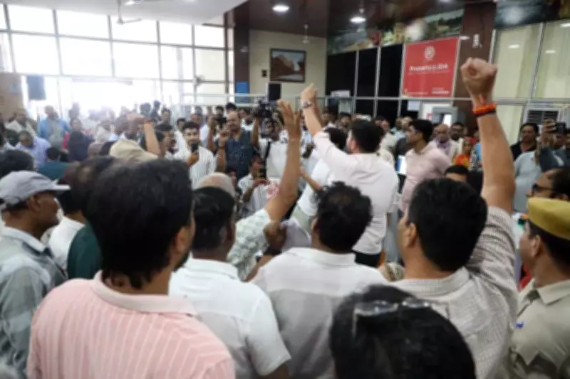 Jaipur Man Stages Sit-in Protest Over Delayed Lease Deed at JDA Camp