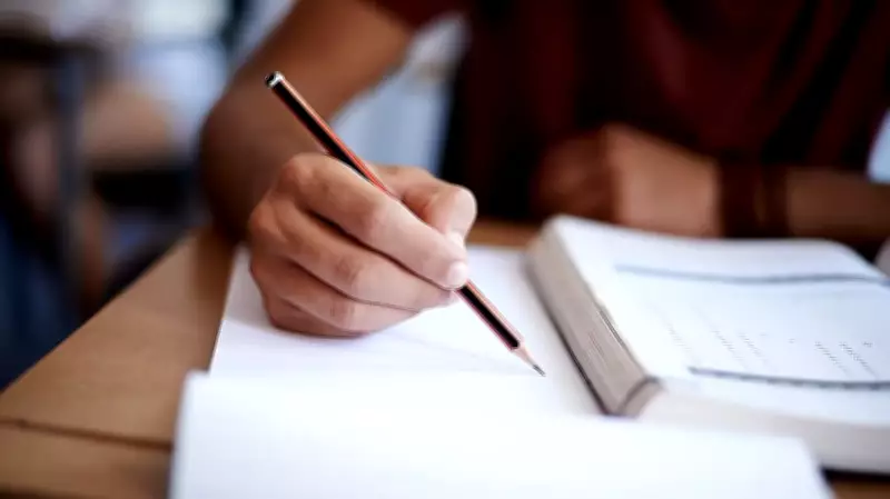 JEE Advanced 2026 Topper Shubham Kumar Credits No Social Media for Success