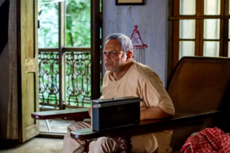 Kolkata Wall Becomes Metaphor for Loneliness in New Film