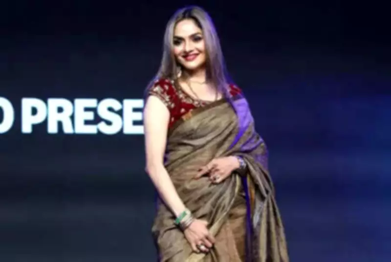 Madhoo Recalls First Meeting Manoj Bajpayee for DD Interview, Dream Come True