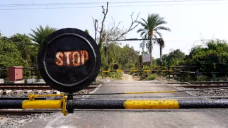 Maharashtra Eliminates Railway Level Crossings: 65 Projects in Phase 1