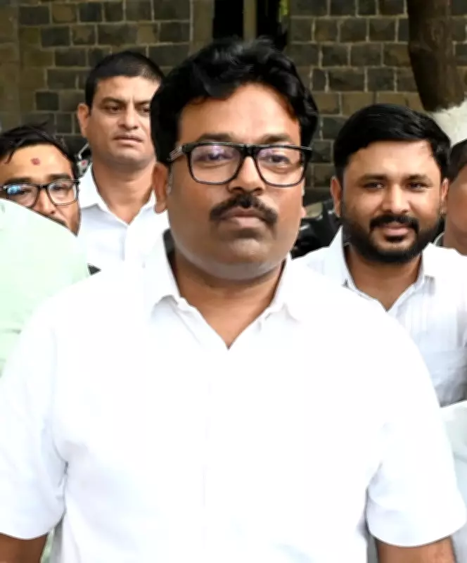 Mahayuti Ministers' Meeting with Rebel Candidate Gite Fails to Yield Results