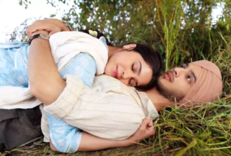 'Main Vaapas Aaunga' Review: Imtiaz Ali's Film Resonates with Partition Survivors' Grandchildren