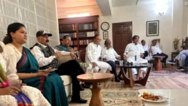 Mamata's Troubles Deepen as 5 TMC MPs Meet Sukhendu Sekhar Roy After Resignation