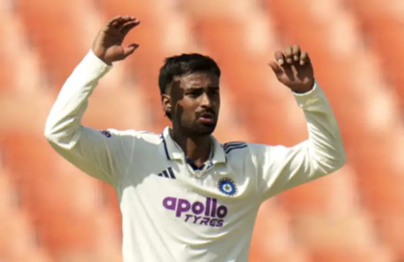 Manav Suthar Impresses for Warwickshire in County Championship Debut