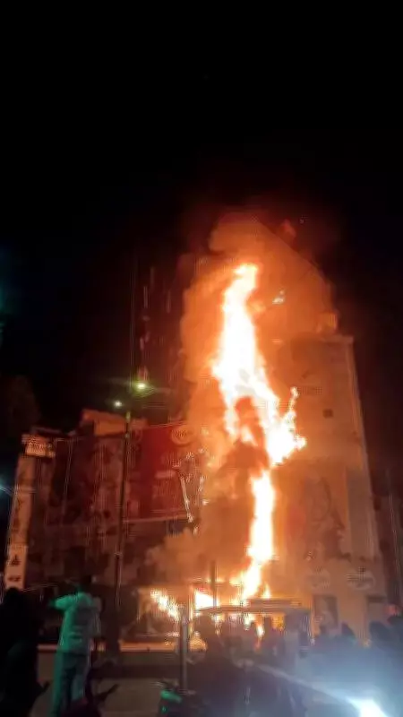 Massive Fire Near Nagpur Jewellery Showroom Damages Vehicles, Tower