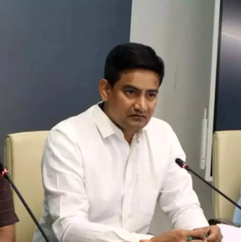 Minister Kondapalli slams YSRCP over DSC teacher recruitment failures