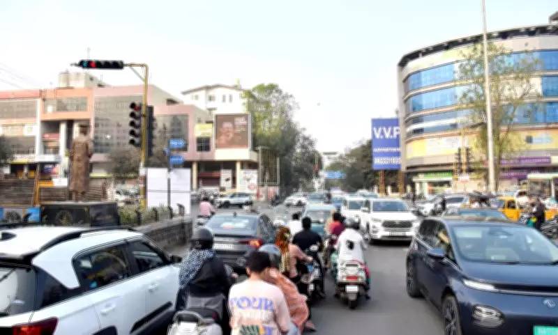 Nashik Commuters Demand Traffic Signal Timing Changes Amid Congestion