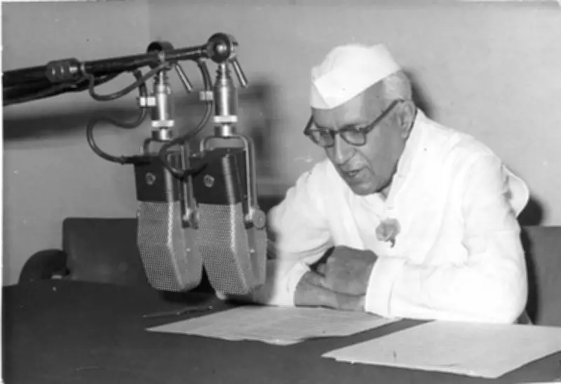 Nehru's Words to Einstein on Israel Echo as Netanyahu Expands Lebanon Ops