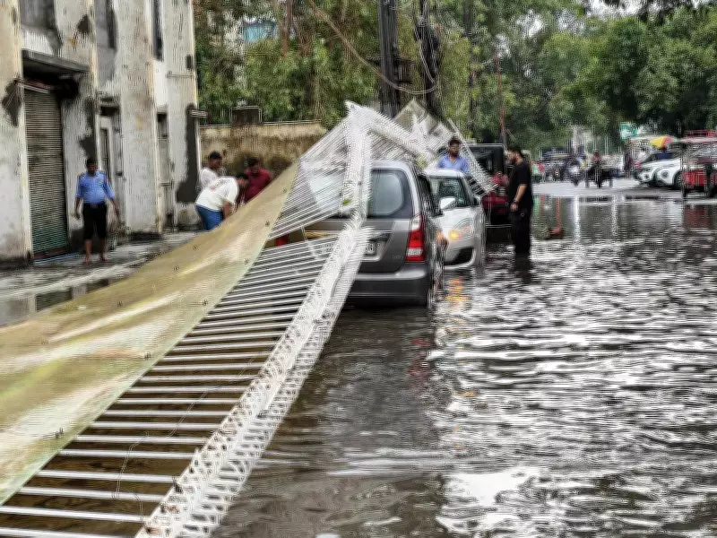 Noida: Construction Worker Killed as Bricks Fall During Dust Storm