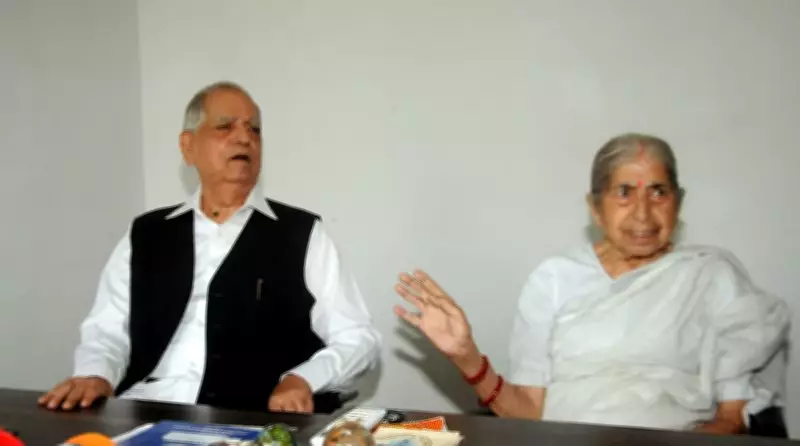 Once Rivals Laxmi Kanta Chawla and Darbari Lal Unite Against Corrupt Politics