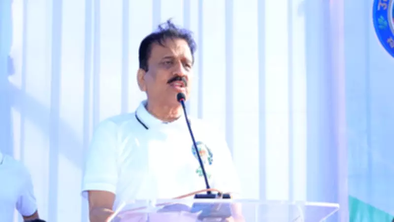 Police Probe Tampered Photos of Maharashtra Minister Girish Mahajan