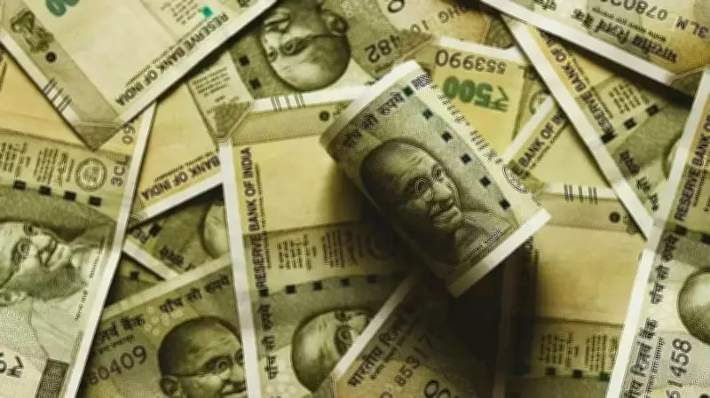 Rupee falls 9 paise to close at 94.54 against US dollar