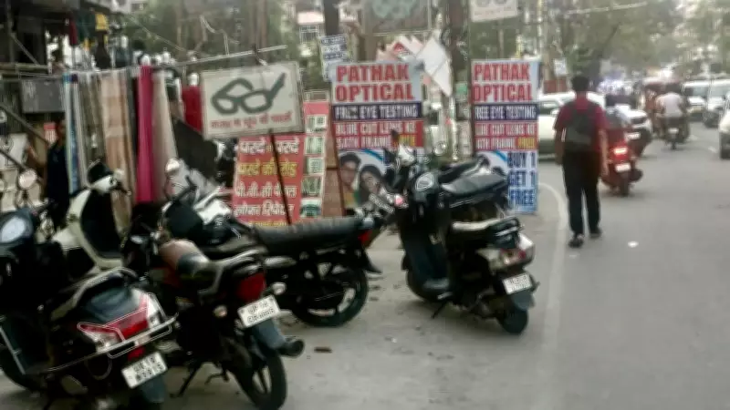 Shalimar Garden Residents Demand Action on Traffic, Garbage Issues