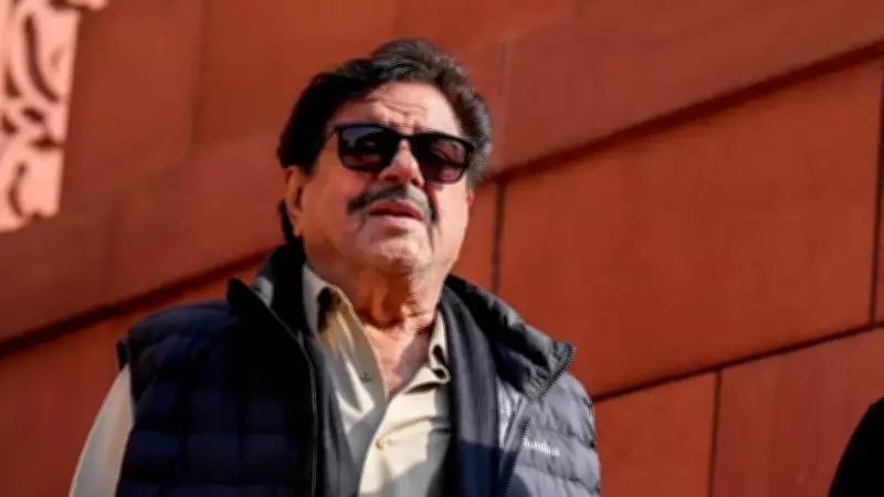 Shatrughan Sinha Vows Not to Leave Mamata Banerjee Amid TMC Exodus