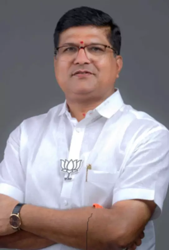 Shiv Sena (UBT) Candidate Withdraws Nomination, Party Expels Couple
