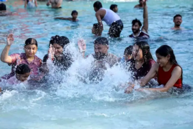Strong Winds and Hailstorms Bring Partial Relief from Heatwave in Punjab, Haryana