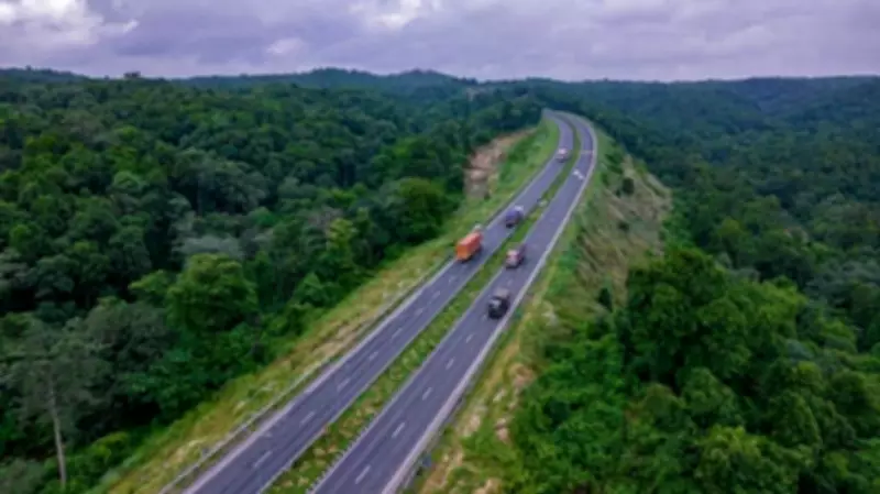 Supreme Court Urges Forest Preservation, Praises Jharkhand's Natural Ecosystem