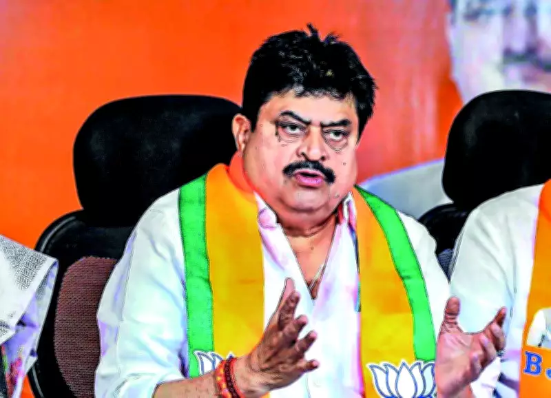 Telangana BJP chief alleges 45 lakh tonne coal scam in Singareni Collieries