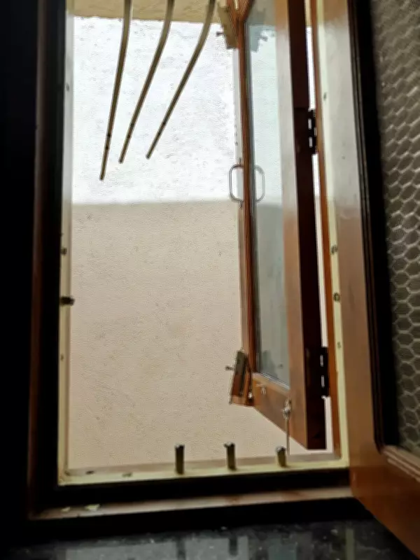 Thieves steal Rs 41 lakh jewellery and cash from Sikar house