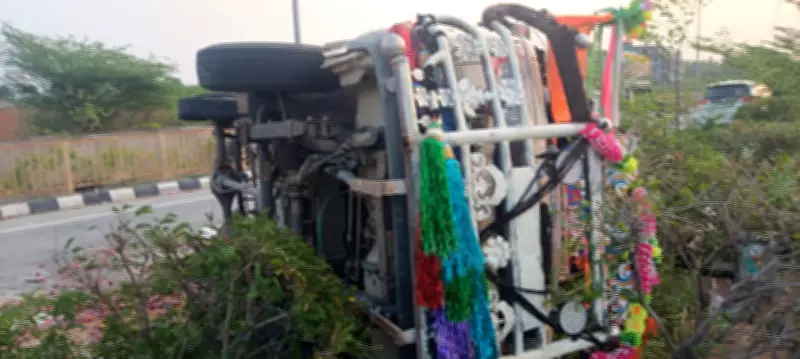 Three killed as truck hits stationary auto on NH-163 in Jangaon
