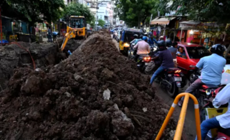 Traffic Snarls at Madurai's Munichalai Junction Due to Dragging UGD Repair