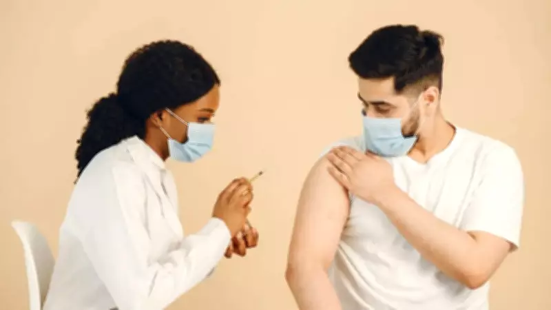 UK Launches Emergency Meningitis B Vaccination Drive for Students Amid Outbreak