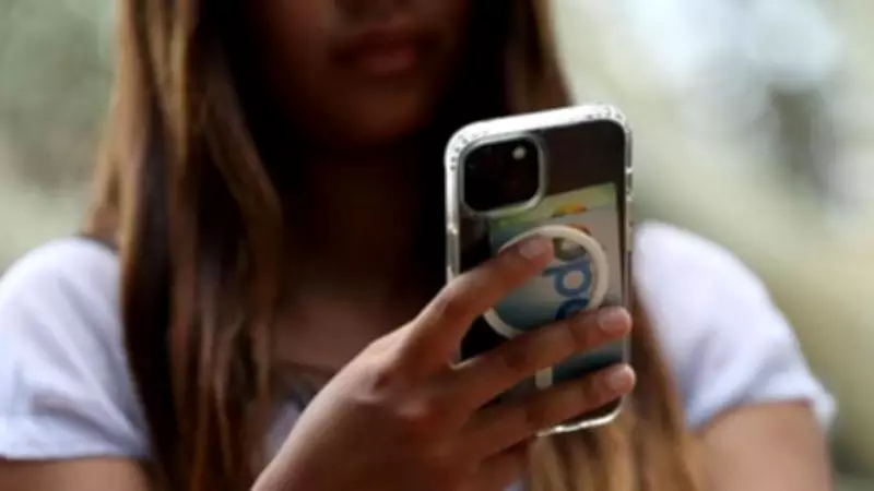 UK PM Starmer to Ban Social Media for Under-16s Citing Harm