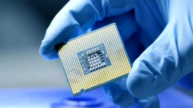 US Warns ASML of Possible Advanced Chip Machine Breach in China