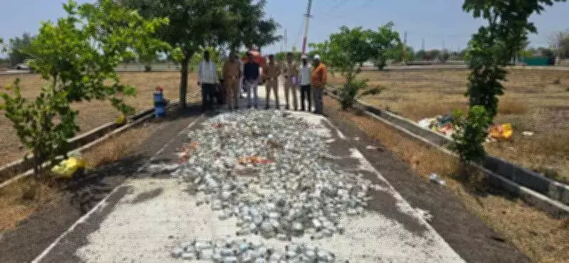 Wardha: Liquor worth Rs 12 lakh destroyed by Deoli police after court order