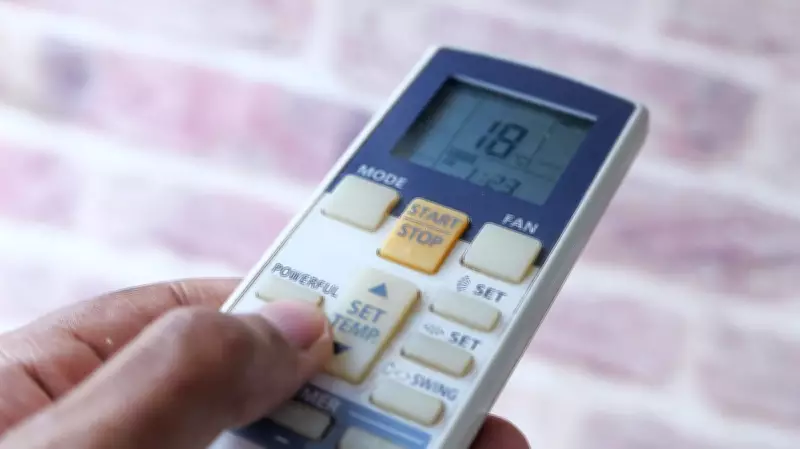 Why Men and Women Clash Over AC Remote: Science Behind Temperature War