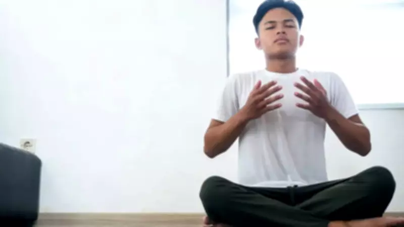 You Are Not Your Mind: A Simple Practice to Discover Your True Self