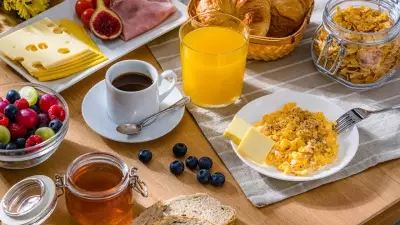 10 Quick High-Protein Indian Breakfasts for Summer Under 15 Minutes