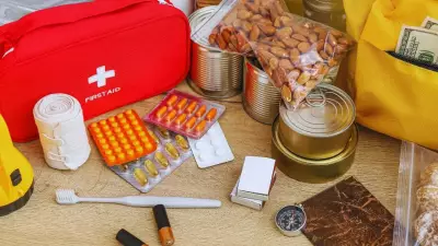 Essential Travel Medicine Kit: Must-Have Medications for Safe Journeys