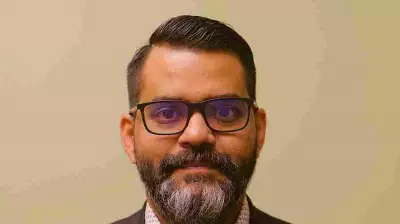 Inside the Liver Doctor's World: Science Meets Ethics