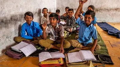 Karnataka Education Dept Approves English Medium Sections in Govt High Schools