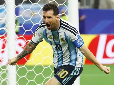 Messi breaks World Cup goal record as Argentina reach knockouts
