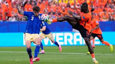 Netherlands thrash Sweden 5-1 in World Cup, top Group F