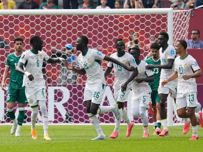 Senegal Crush 10-Man Iraq 5-0 to Boost World Cup Knockout Hopes