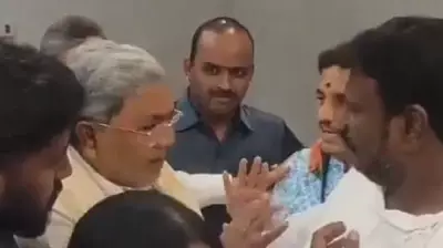 Siddaramaiah Fumes at Fan Seeking Ministerial Berth for Zameer, Video Viral
