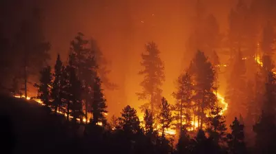 Southeastern Europe Wildfires: Heatwave Sparks Blazes on Vis Island