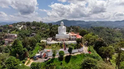 Sri Lanka Travel: Kandy, Nuwara Eliya, Galle Blend Landscapes, Tea Gardens, Beaches