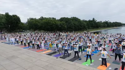 Thousands Worldwide Join International Yoga Day Celebrations