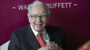 10 Life Lessons from Warren Buffett: Reputation, Value, and Self-Investment