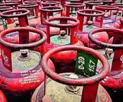 21 Illegal LPG Cylinders Seized from Residence in Udupi