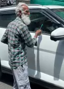 72-Year-Old Sells Pens to Fund Grandchildren's Education on Father's Day