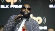 Adrien Broner Calls for Exhibition Fight Against Floyd Mayweather Jr. to Revive Career