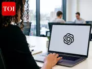 AI Dependency May Weaken Core Skills of Professionals, Studies Warn