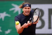 Alexander Zverev Reaches French Open Final After Four-Set Win Over Jakub Mensik
